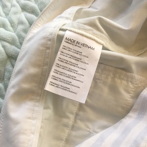 Club Monaco Amber Shorts Striped Scallop Blue - Picture 3 of 5